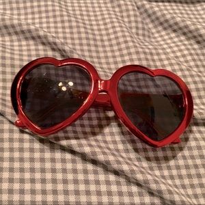 Retro big heart glasses